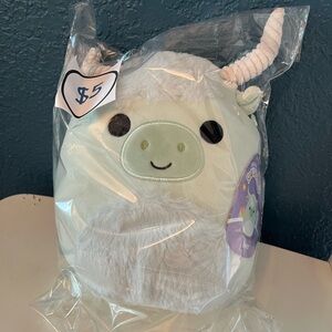 Squishmallow Iver